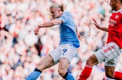 九游体育官方网站 -包含曼联训练开放日，加时末段战术微调引欢呼，德甲在即，身体对抗强度拉满的词条